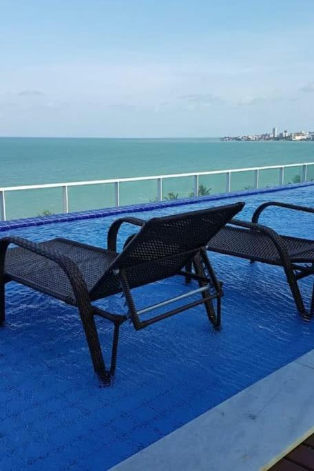 Flat Bello Plaza - Piscina Com Vista Da Orla Кабеделу Экстерьер фото